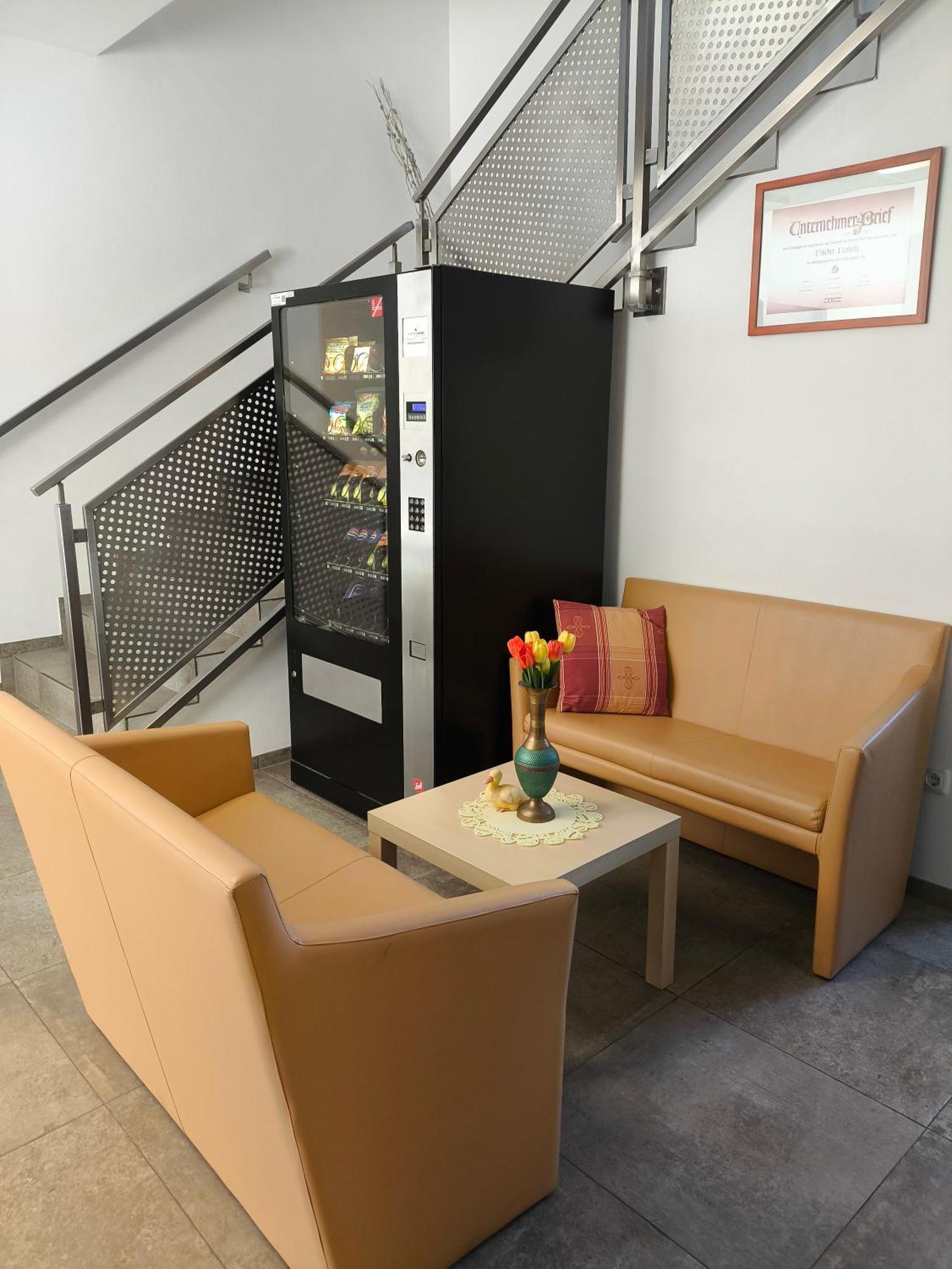 Hotel Schlafplatzl à Marchtrenk Extérieur photo